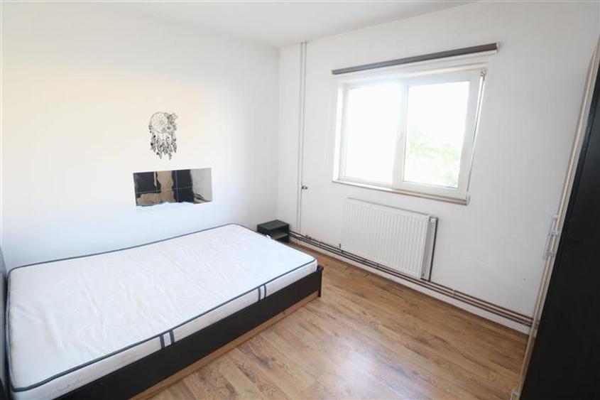 Apartament cu 2 camere semidecomandat, mobilat în Complex Studențesc