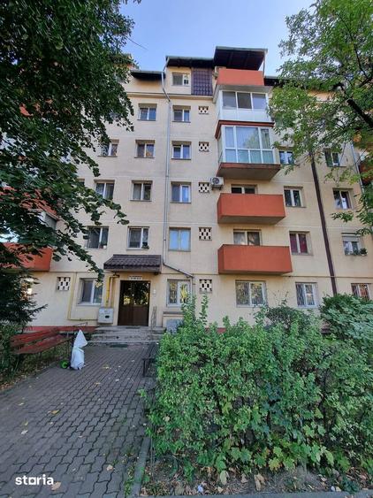 Apartament cu 2 camere semidecomandat în Spitalul Județean