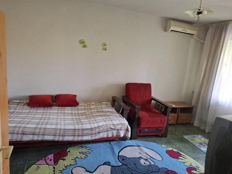 Garsonieră decomandată în Central