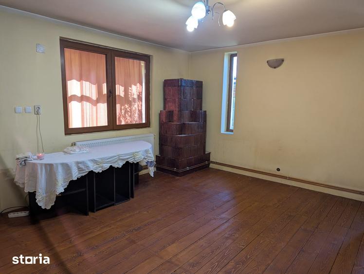 Casă cu 3 camere cu Teren 1685 Mp în Ariceștii Rahtivani
