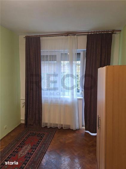 Apartament cu 3 camere decomandat în Central