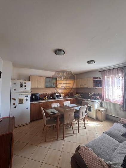 Apartament cu 4 camere decomandat, mobilat în Viile Noi
