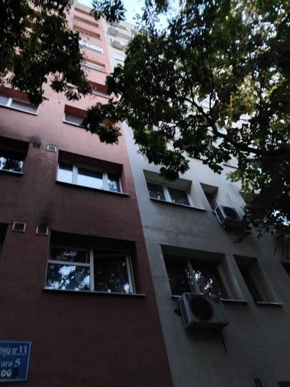 Apartament cu 2 camere semidecomandat în Berceni