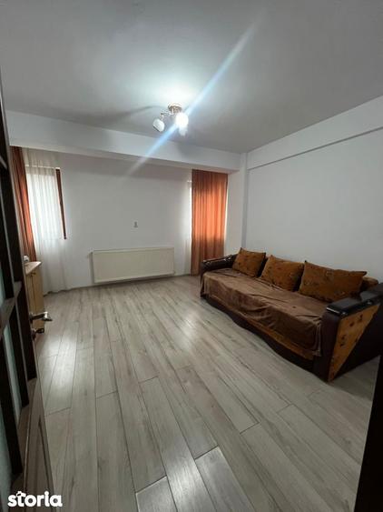 Apartament cu 2 camere decomandat în Rediu