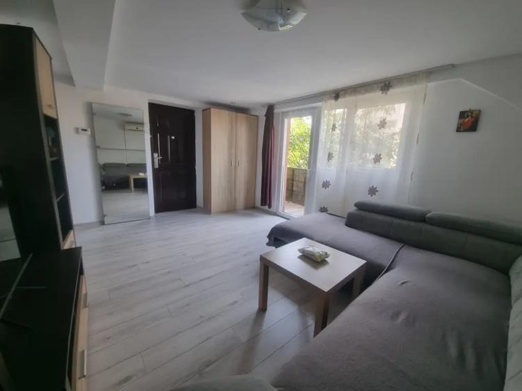 Apartament cu 2 camere semidecomandat în Titan