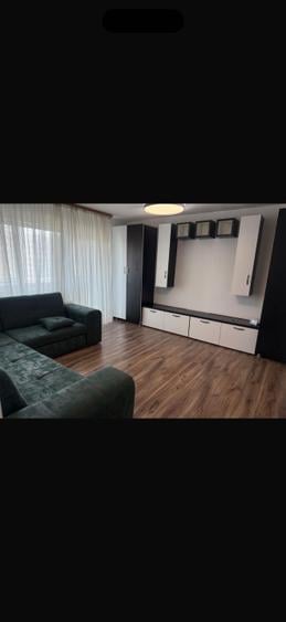 Apartament cu 3 camere în Micro 4