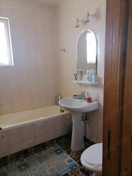 Casă cu 6 camere cu Teren 321 Mp în Central