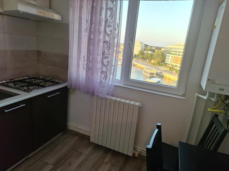 Garsonieră decomandată în Faleză