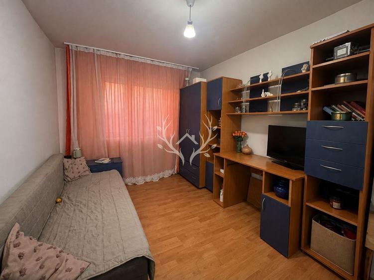Apartament cu 4 camere decomandat în Apahida