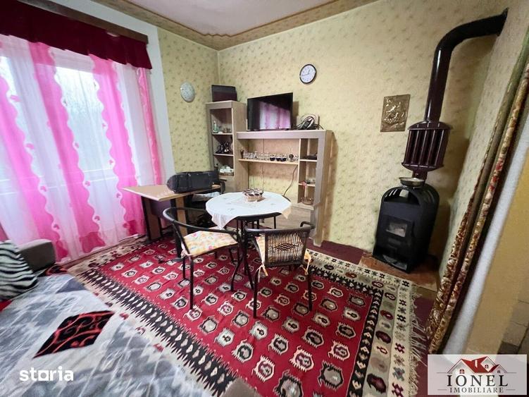 Casă cu 6 camere cu Teren 936 Mp în Abrud