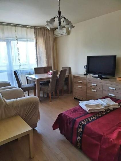 Apartament cu 4 camere decomandat în Anda