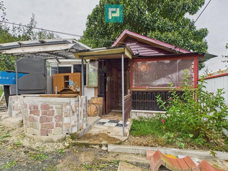 Casă individuală cu 2 camere cu Canalizare în Exterior Est