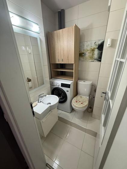 Apartament cu 3 camere semidecomandat în Micălaca
