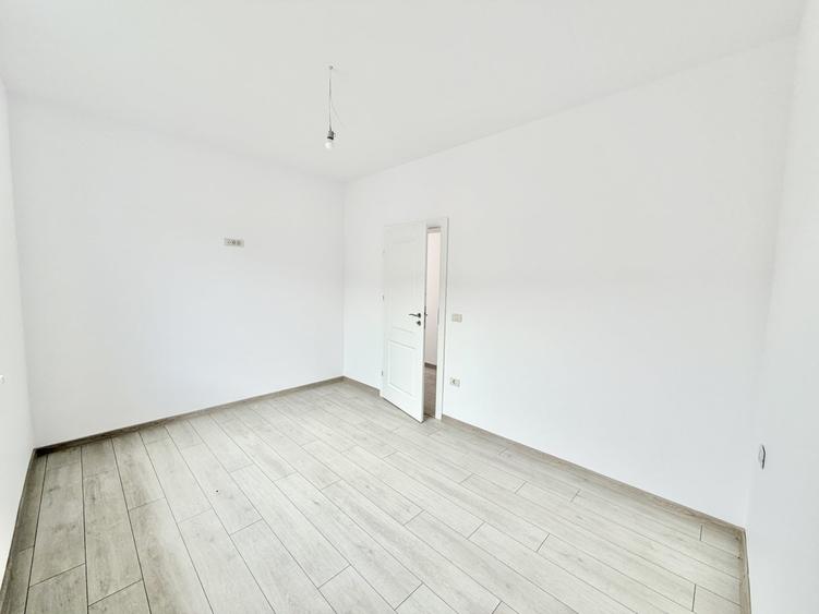 Duplex cu 3 camere cu Teren 300 Mp în Moșnița Nouă