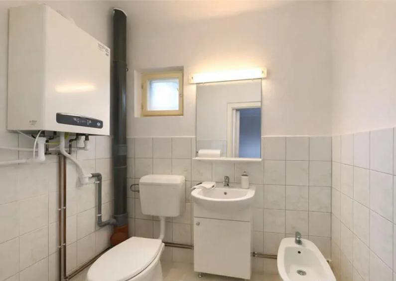 Casă cu 3 camere cu Teren 324 Mp în Central