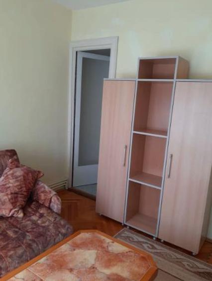 Apartament cu 4 camere decomandat în Circumvalațiunii