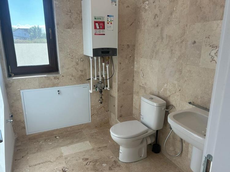 Casă cu 4 camere cu Teren 301 Mp în Corbeanca