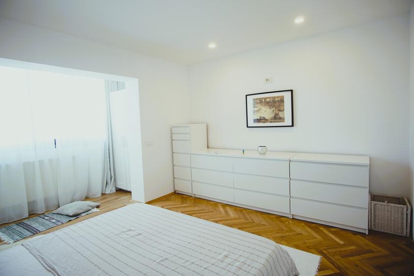 Apartament cu 2 camere semidecomandat în Vitan Mall