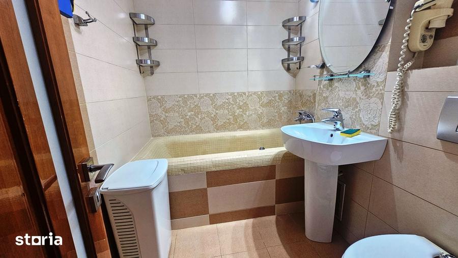 Apartament cu 3 camere decomandat în Păcurari