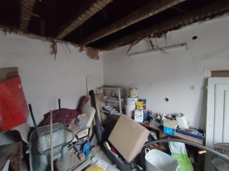 Casă cu 3 camere cu Teren 300 Mp în Colentina