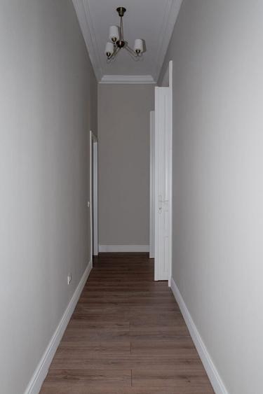 Apartament cu 3 camere, mobilat în Sinaia