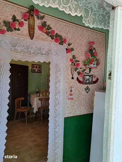 Casă cu 3 camere cu Teren 2700 Mp în Cenaloș