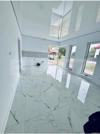 Casă individuală cu 3 camere cu Canalizare în Dancu