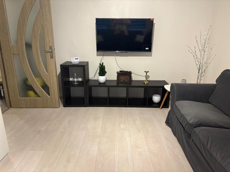 Apartament cu 2 camere decomandat în Casa de Cultură