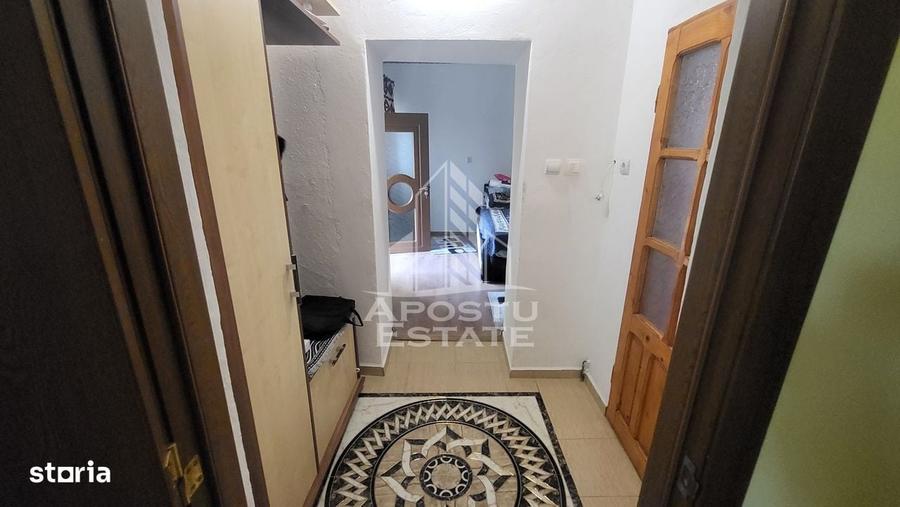 Casa individuala cu 6 camere,2 bai,teren de 1017 mp Pischia Central - 13