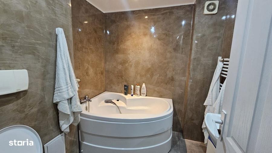 Apartament cu 2 camere în Cetate
