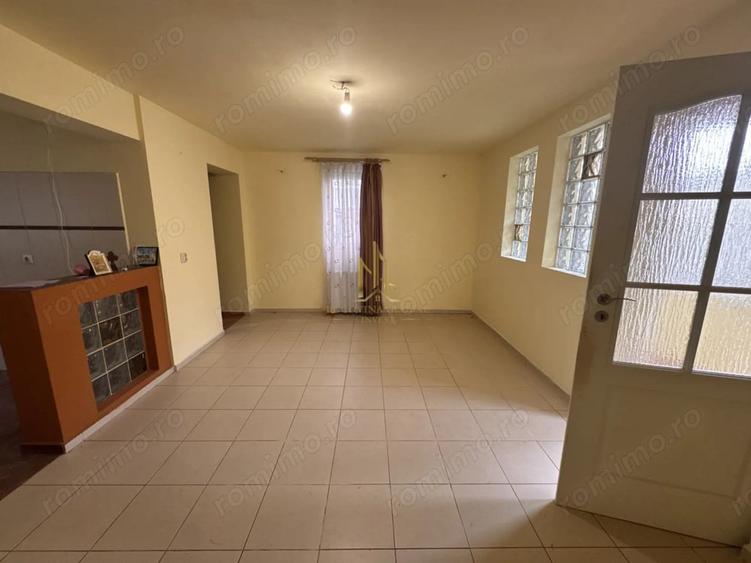 Casă cu 3 camere cu Teren 337 Mp în Central