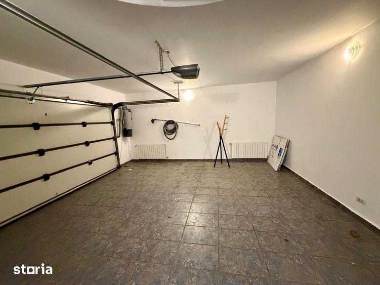 Casă cu 5 camere cu Teren 460 Mp în Central
