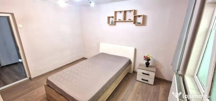 Casă cu 3 camere cu Teren 2100 Mp în Tuzla