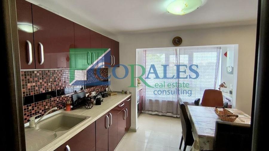 Apartament cu 2 camere decomandat, mobilat în Torontalului