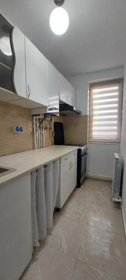 Apartament cu 2 camere decomandat în Neptun