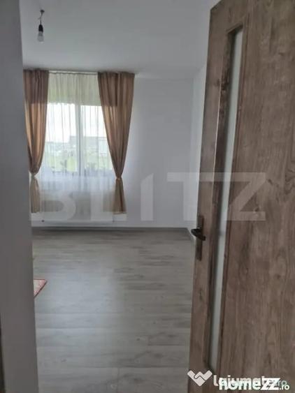 Casă cu 4 camere cu Teren 1399 Mp în Ernei