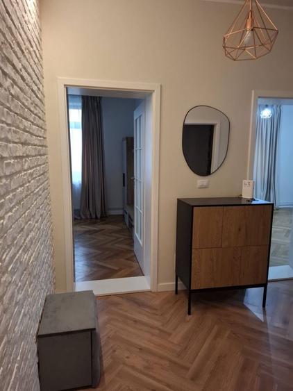 Apartament cu 3 camere decomandat în Copou
