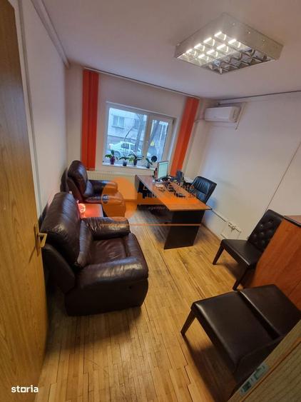 Apartament cu 4 camere decomandat în Crângași