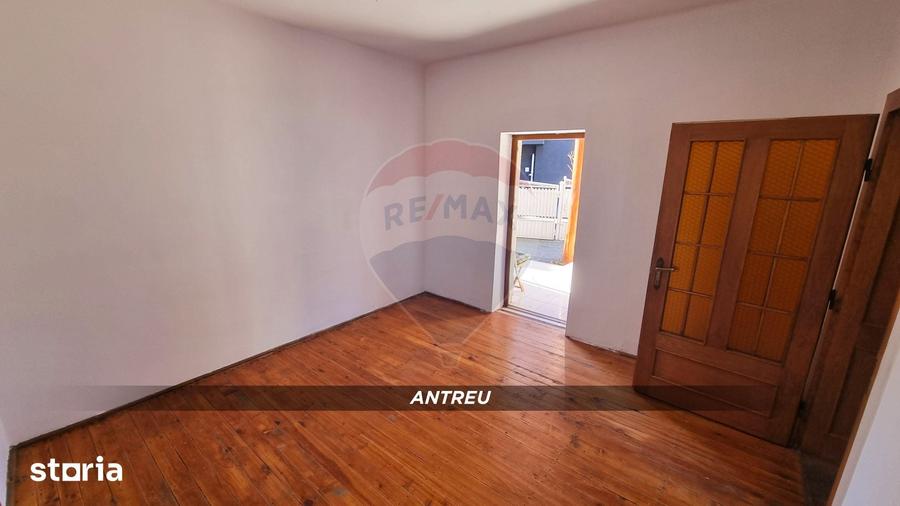 Casă cu 5 camere cu Teren 219 Mp în Orașul Vechi