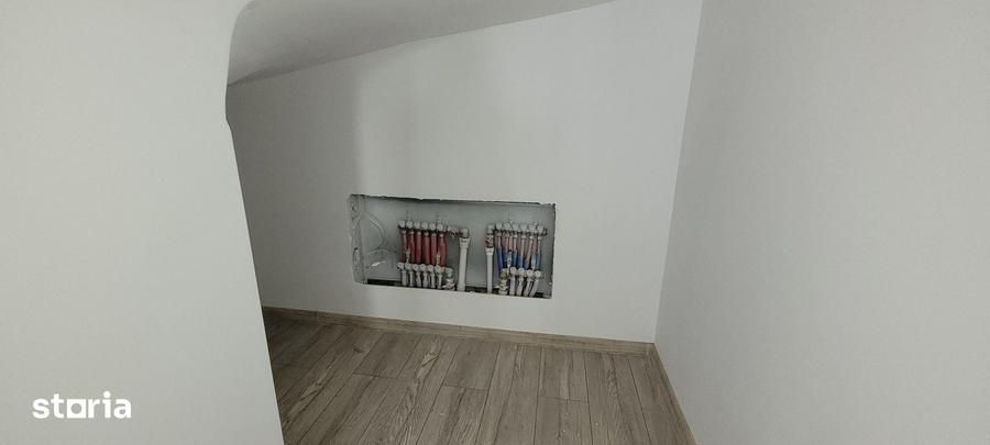 Casă cu 4 camere cu Teren 300 Mp în Cornetu