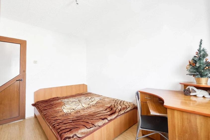 Apartament cu 4 camere decomandat în Găvana