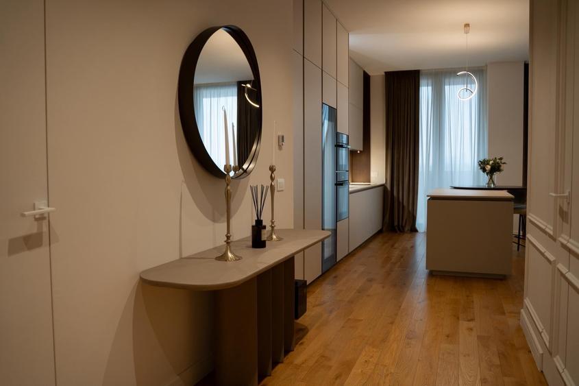 Apartament cu 4 camere decomandat, mobilat în Floreasca
