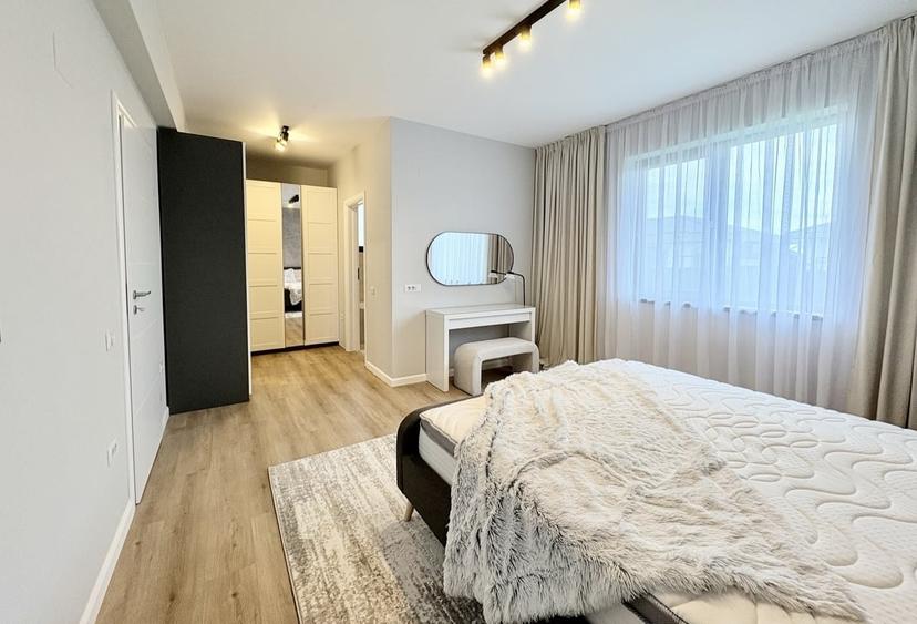 Casă cu 4 camere cu Teren 510 Mp în Balotești