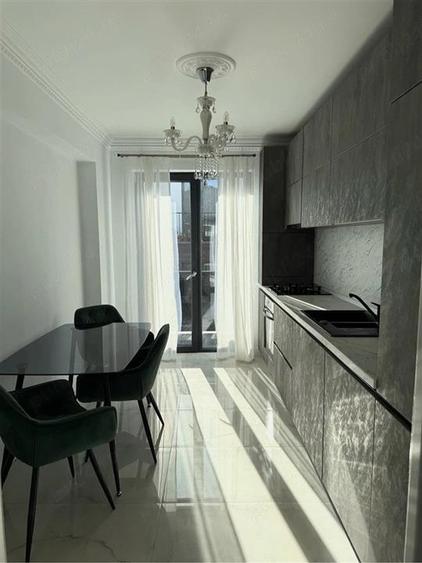 Apartament cu 3 camere decomandat, mobilat în Șelimbăr