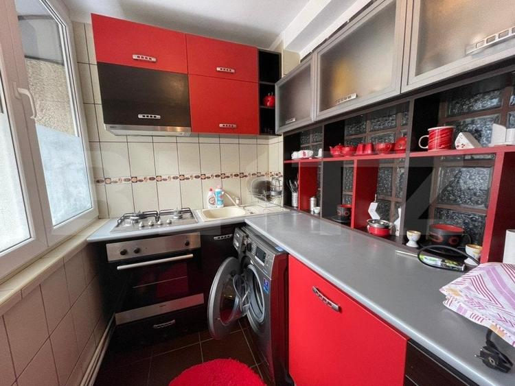 Apartament cu 2 camere decomandat, mobilat în Rovine
