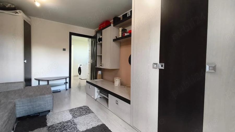 Apartament cu 2 camere decomandat în Micro 15