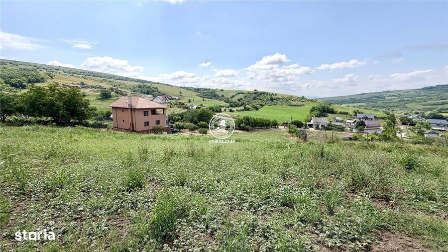 Casă cu 4 camere în Aroneanu