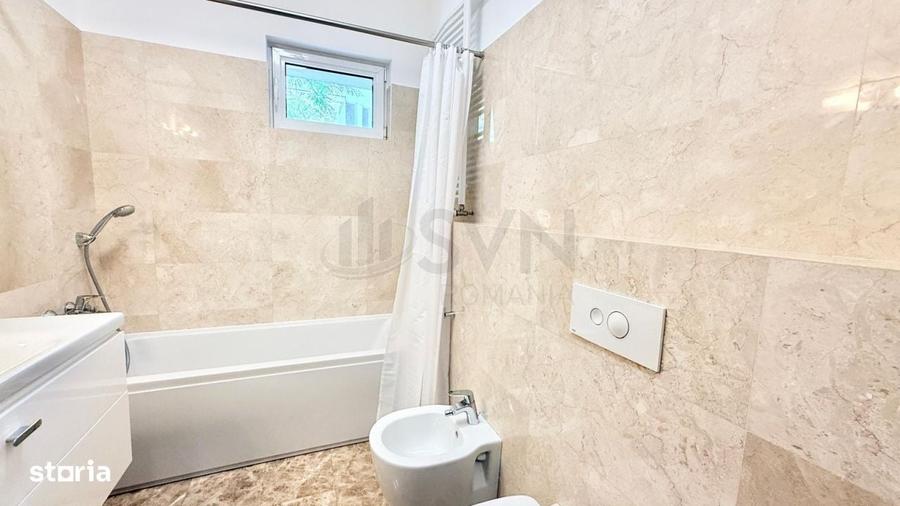 Apartament cu 4 camere decomandat în Polonă