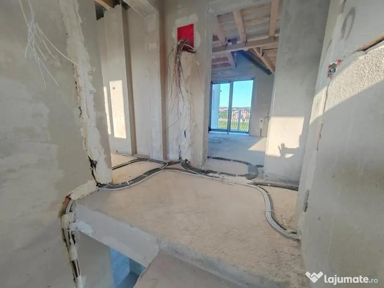 Casă cu 3 camere cu Teren 500 Mp în Lunca Cetățuii