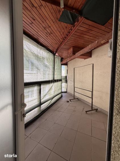 Apartament cu 4 camere în Victoriei